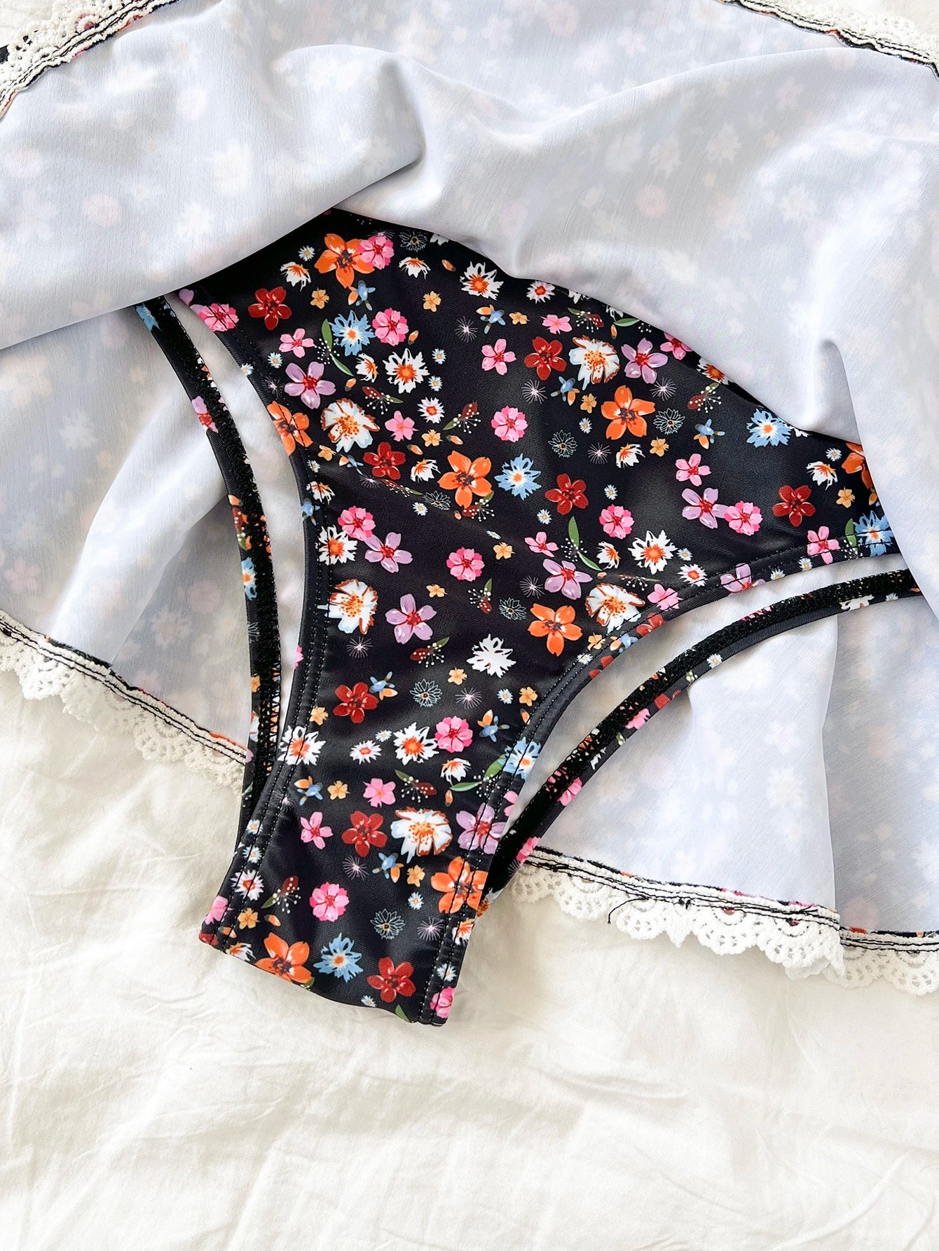 Swim Mod Summer Beach Ditsy Floral Print Bikini Set Frill Trim Knot Front Bra &