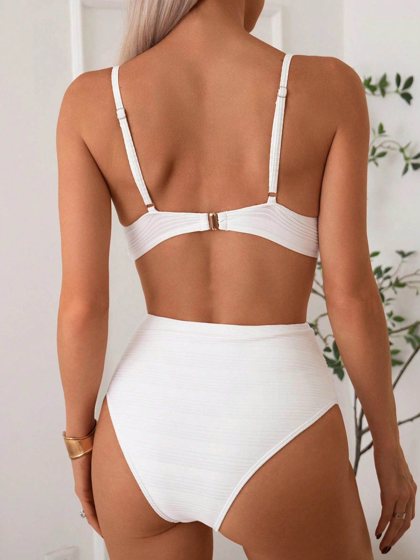 Swim Women Plain Criss-Cross Sexy Bikini Set With Underwire Support (Hard Cup Ve
