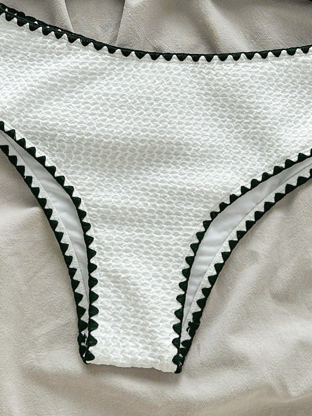 Swim Mod New Textured Fabric Women Summer Holiday Bandeau Teeth Edge Crafted Bik