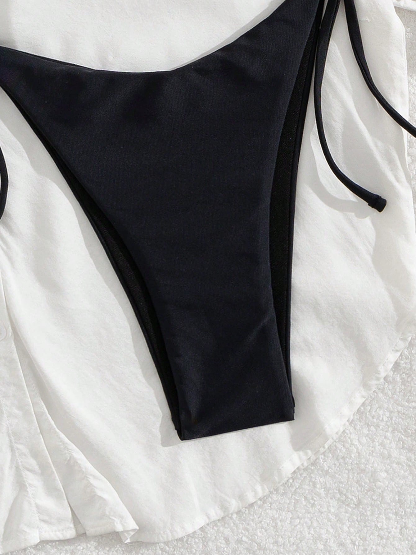 Women's New European & American Style Bikini Set Vacation Beach Black