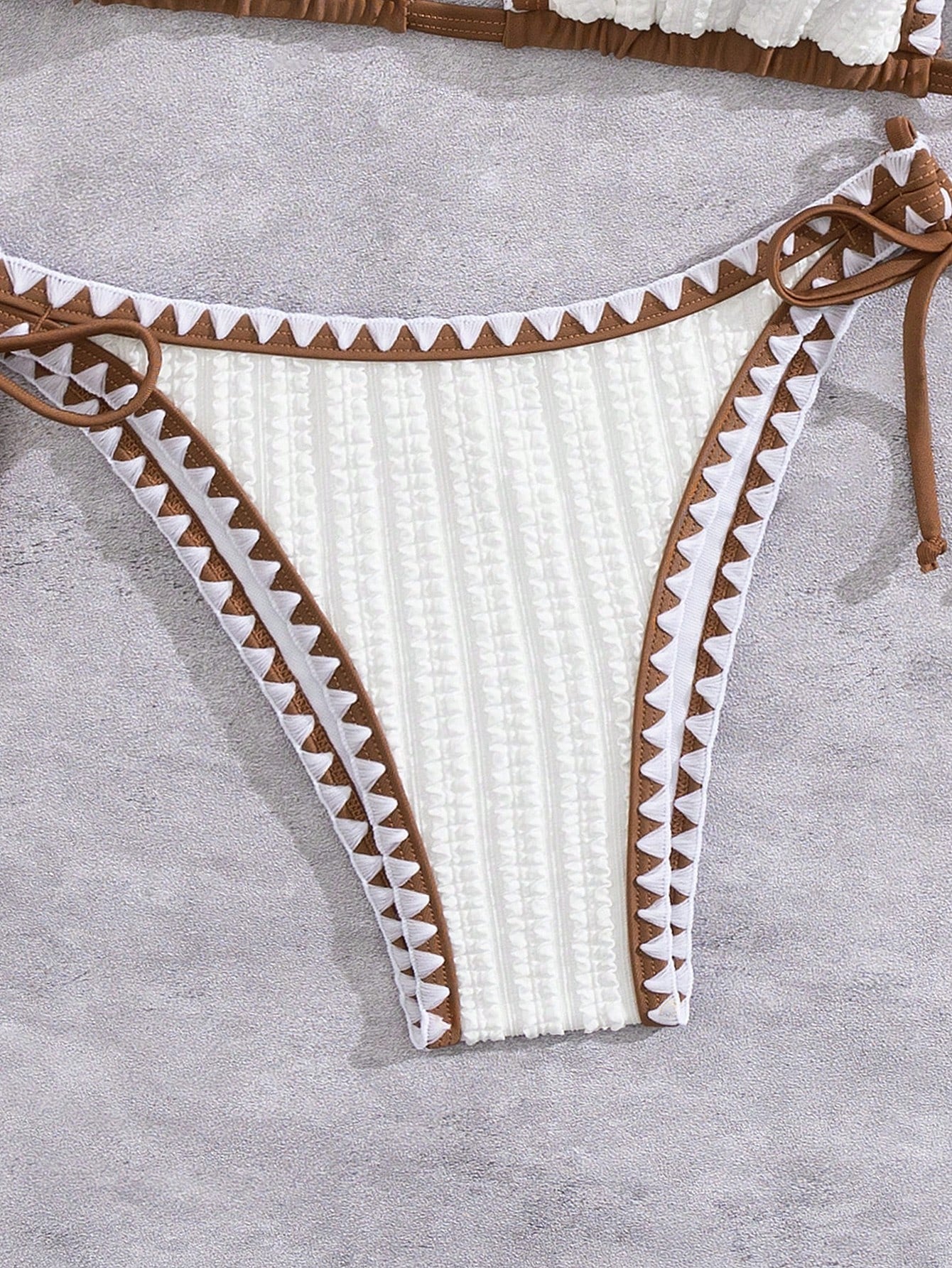 Bonvoyette Women's Elegant Chic White&Brown Contrast Trim Triangle