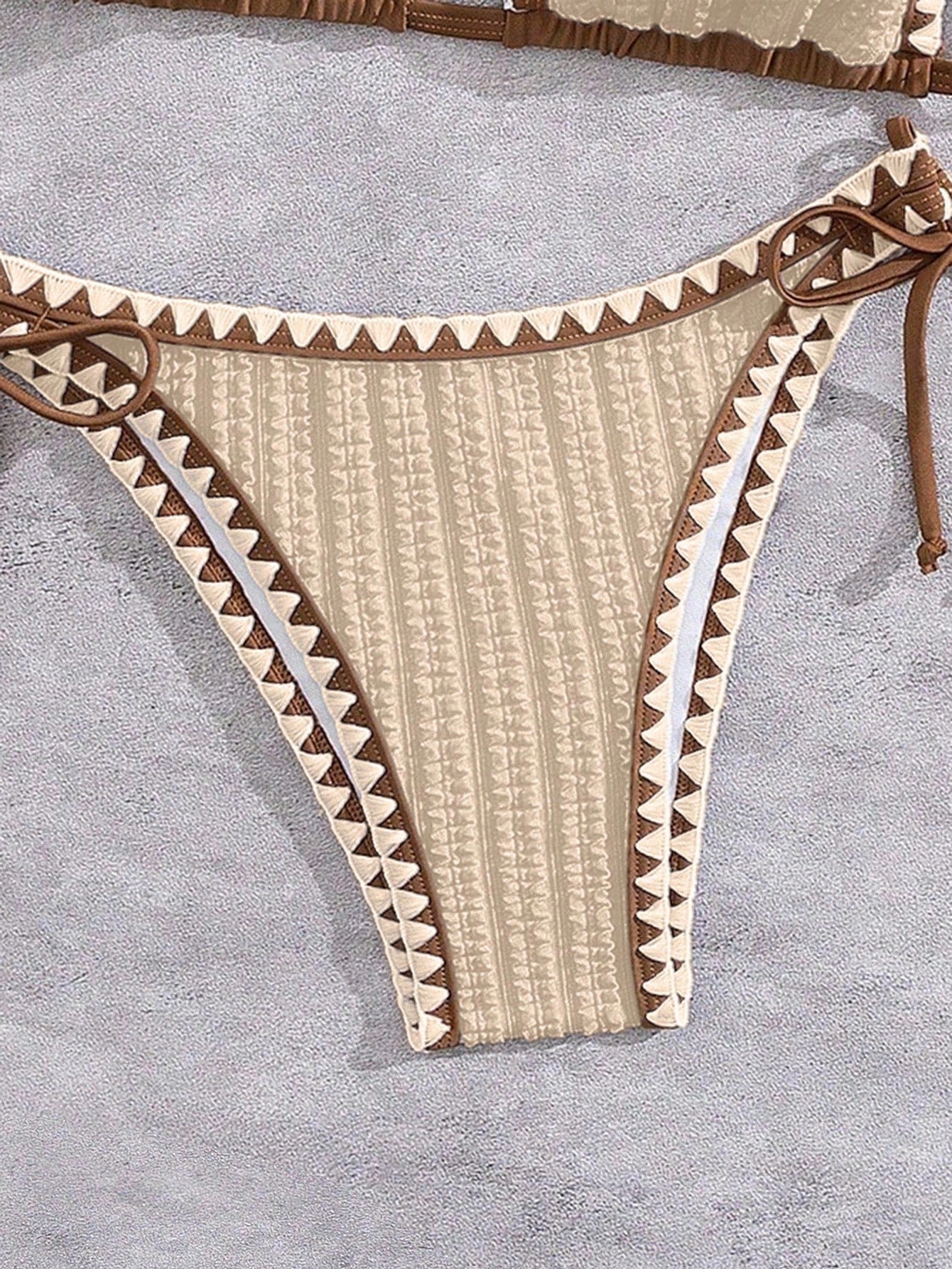 Bonvoyette Women's Elegant Chic White&Brown Contrast Trim Triangle
