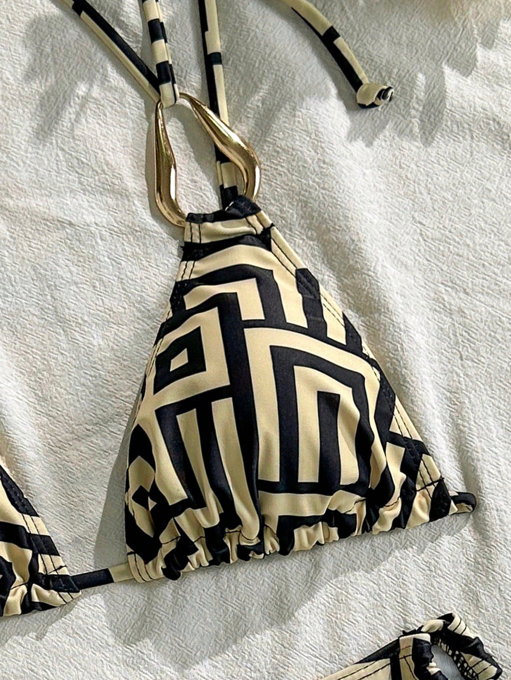 Geometric Pattern High Elasticity Fabric Sexy Women's Halter Bikini