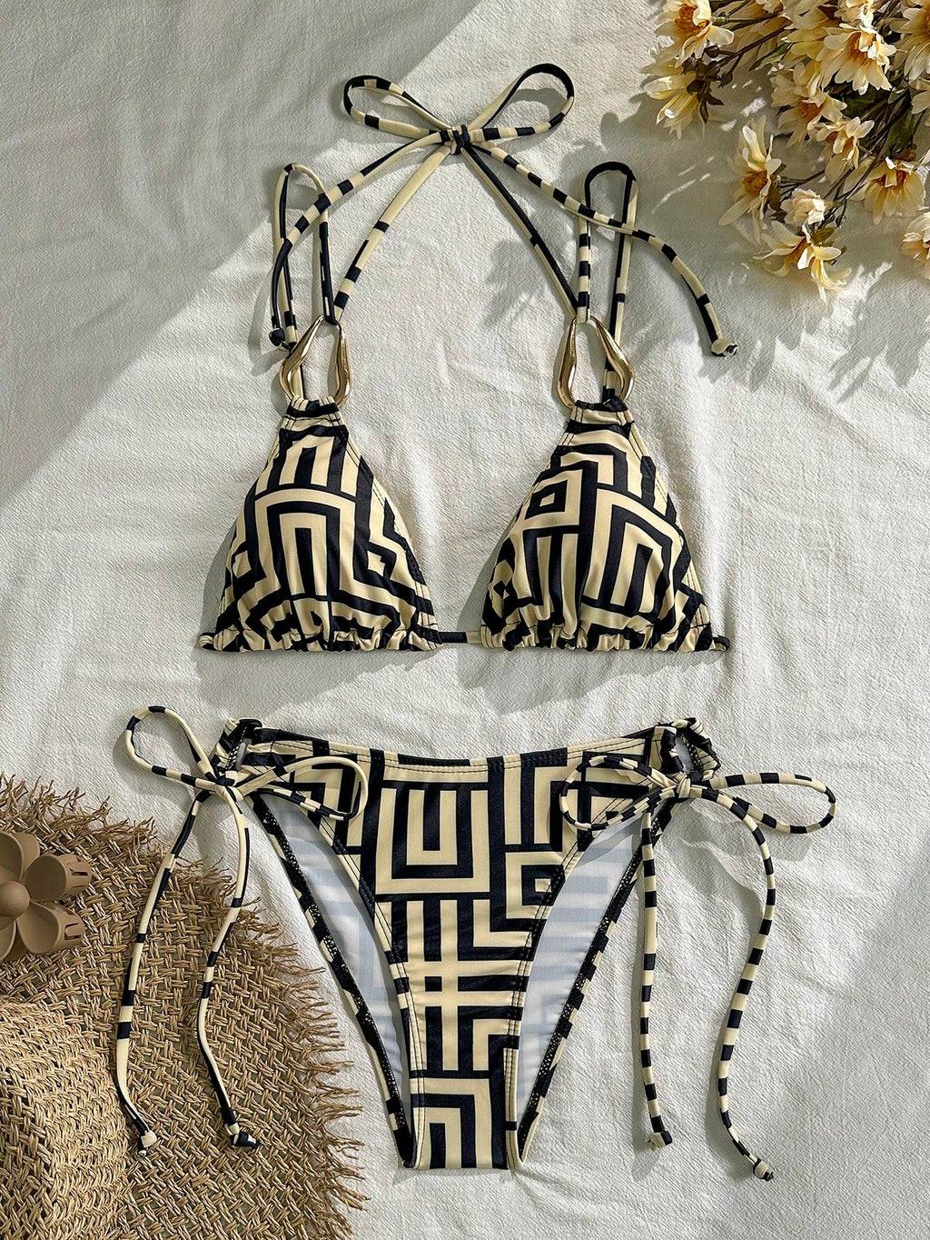 Geometric Pattern High Elasticity Fabric Sexy Women's Halter Bikini