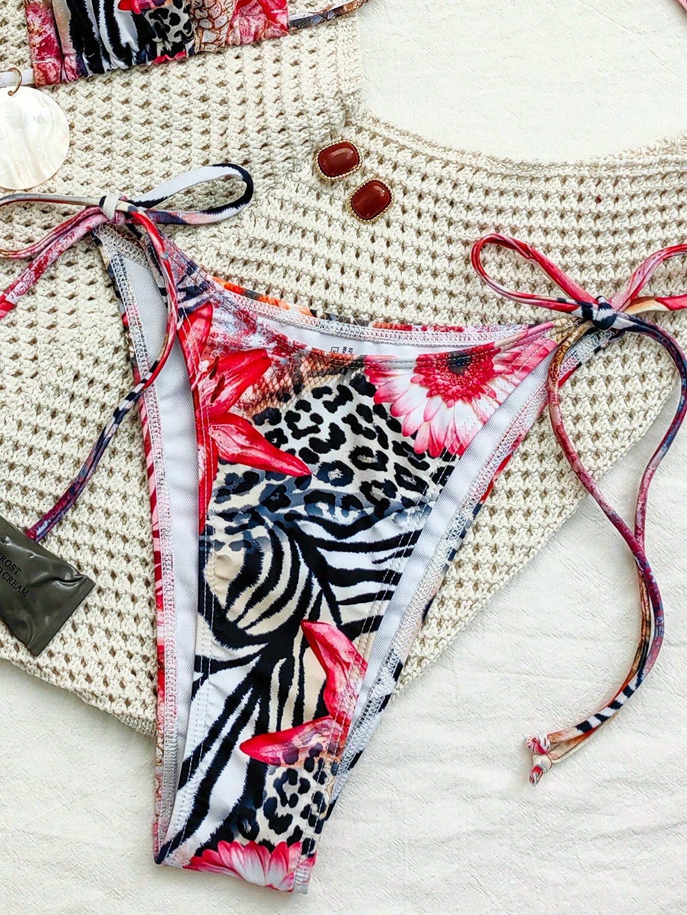 Women's Leopard & Sunflower Print Sexy Personalized Swimwear Set,