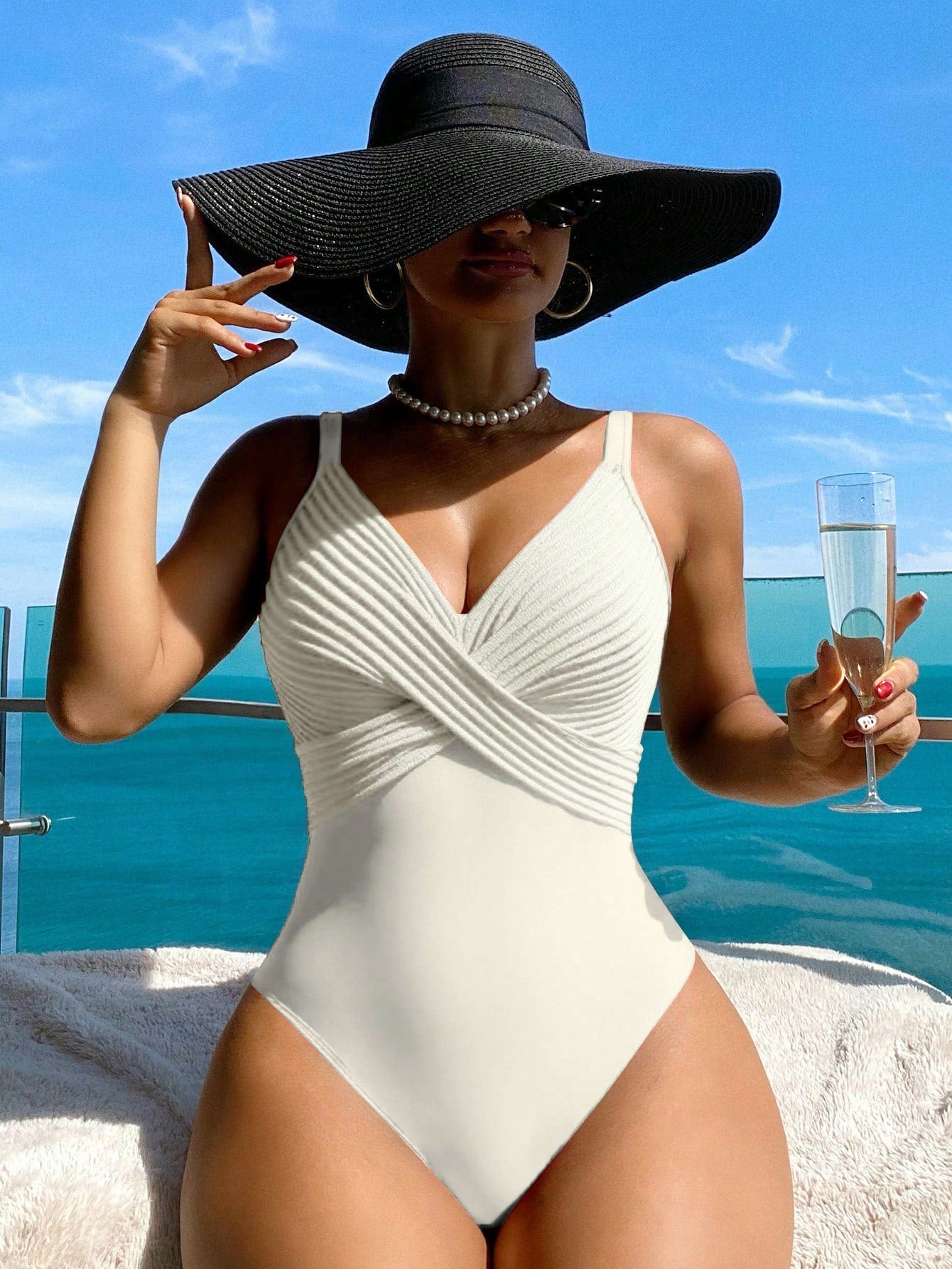 Swim Lushoire 1pc Striped Special Fabric Crisscross Front One-Piece