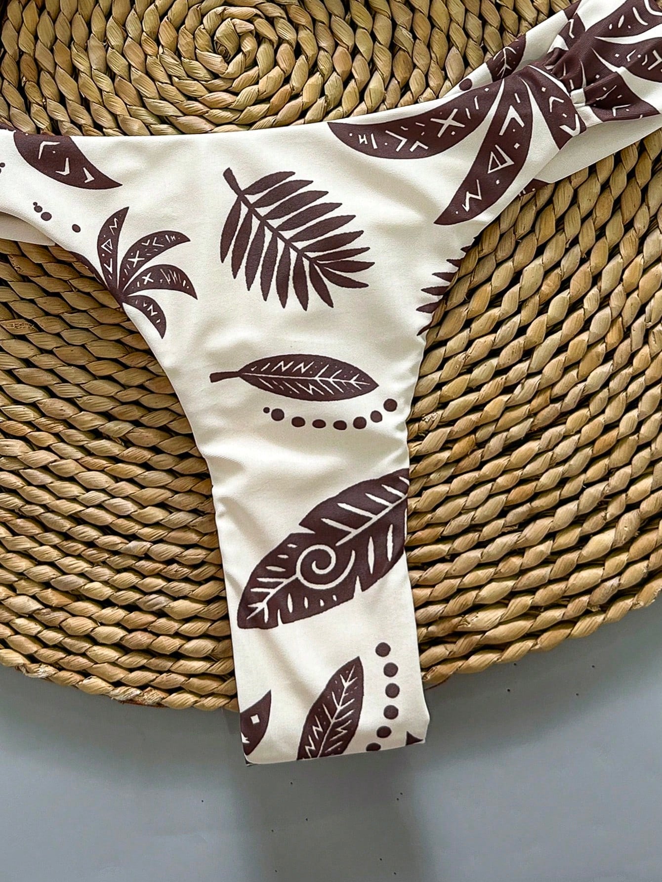 2pcs Casual Cute Elegant Sexy Bohemian Floral Tie-Up Braided Bikini