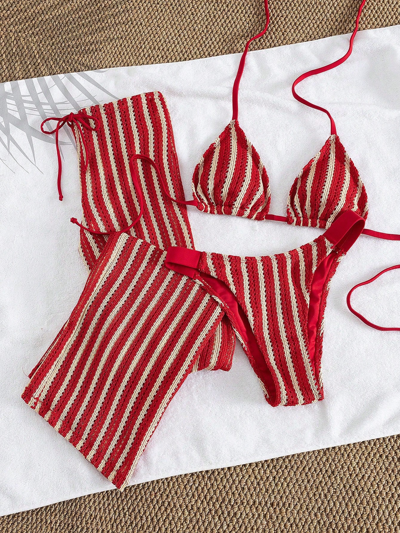 Elegant Women's Striped Knit Bikini Swimwear Set Featuring Halter Neck Top And M
