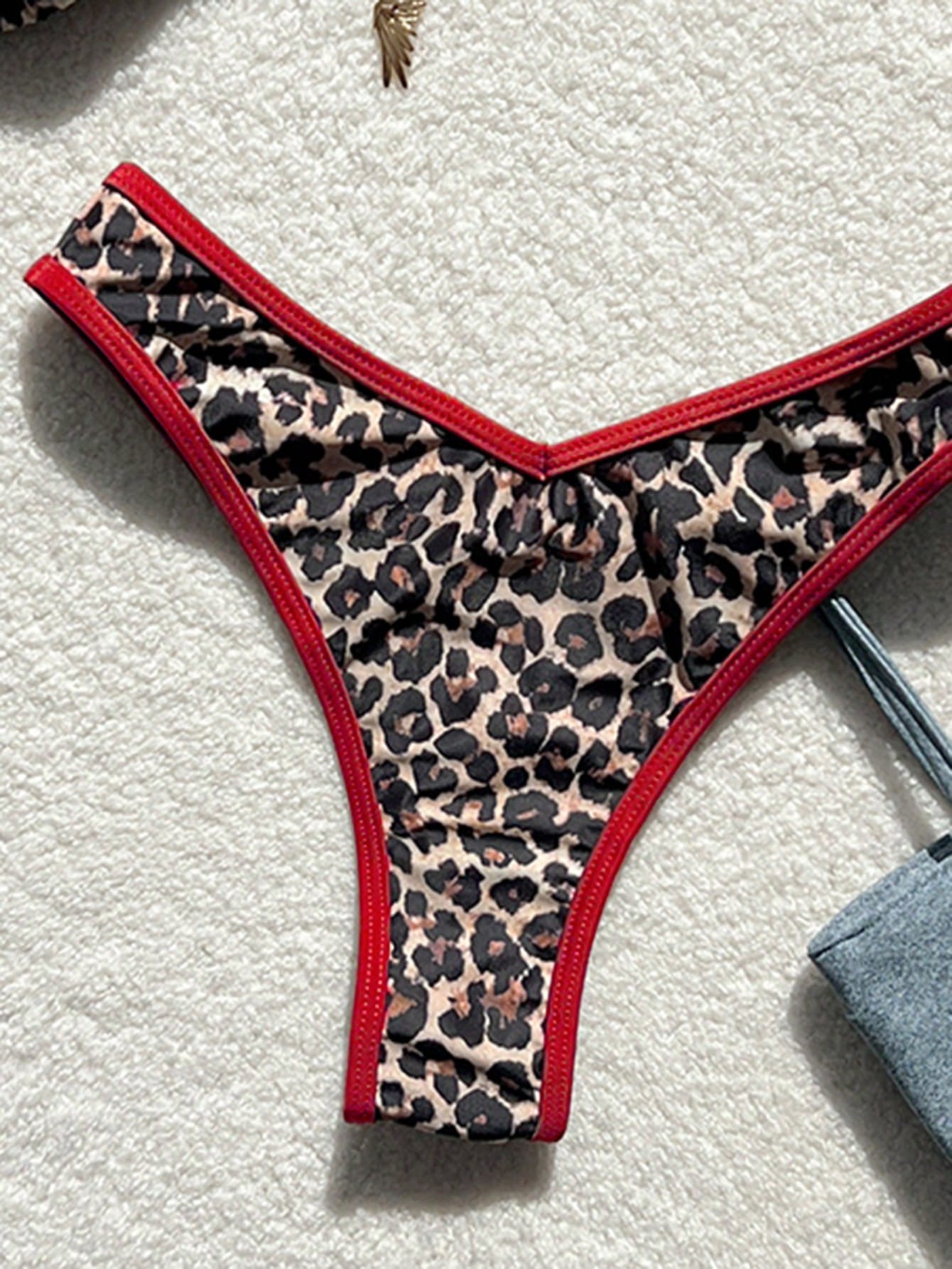 Swim Vcay 2 Pieces Swimwear: Random Print Halter Top With Spaghetti Straps And S