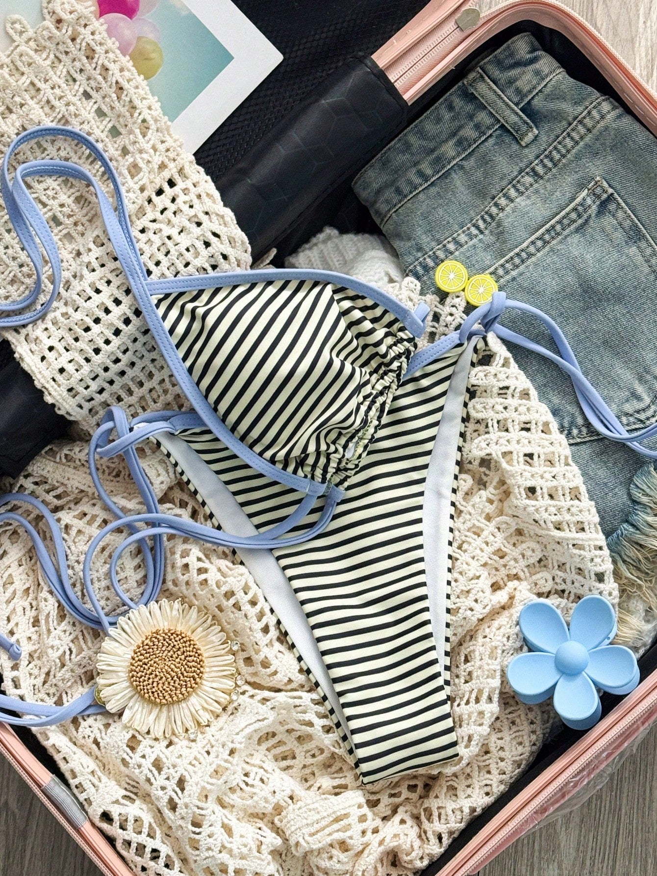 Sexy Summer Yellow Striped Print Patchwork Swimwear, Suitable For