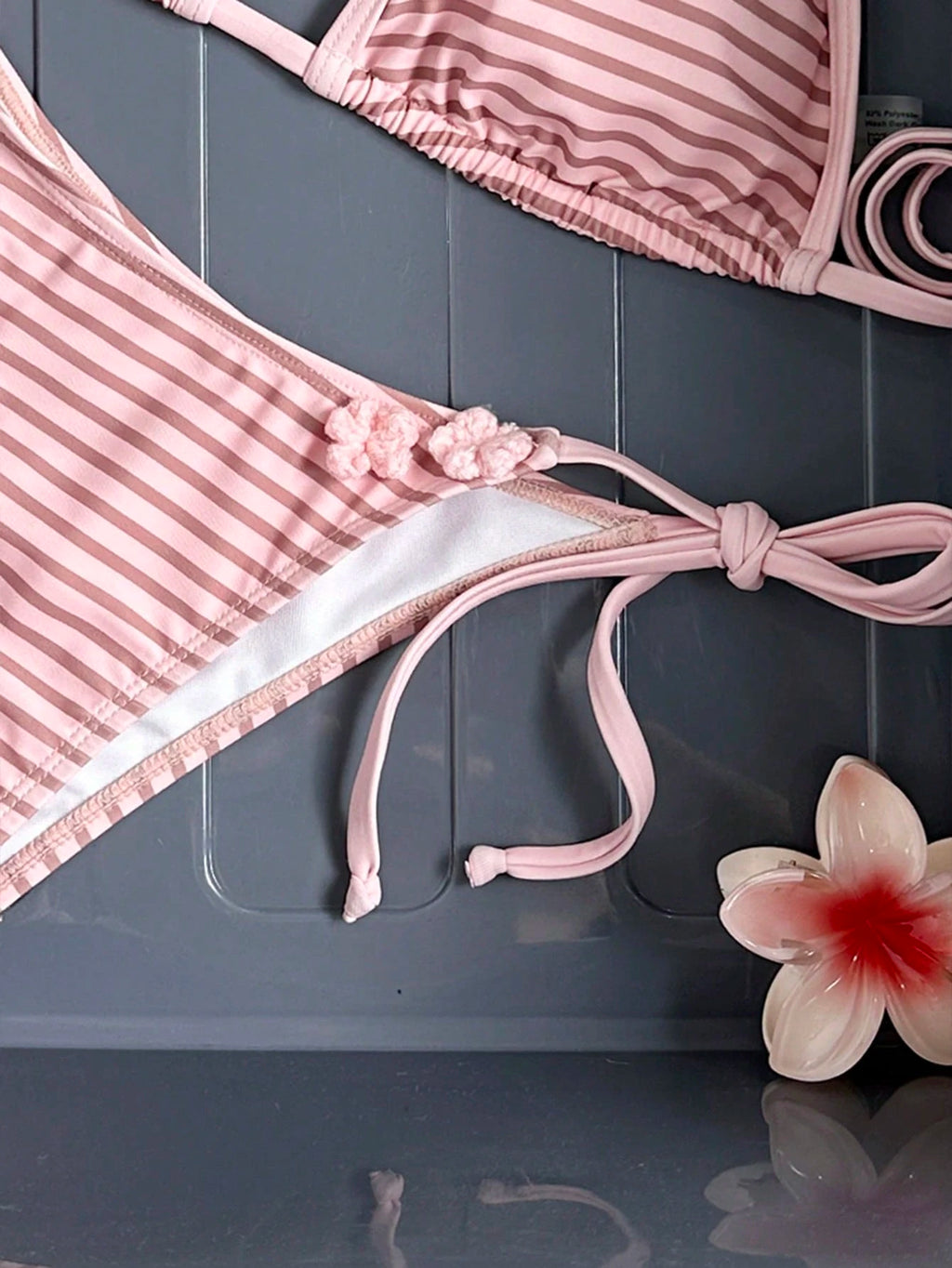 Women's Sexy Halter Tie Back Striped Bikini Set With Tie-Side Bottom,