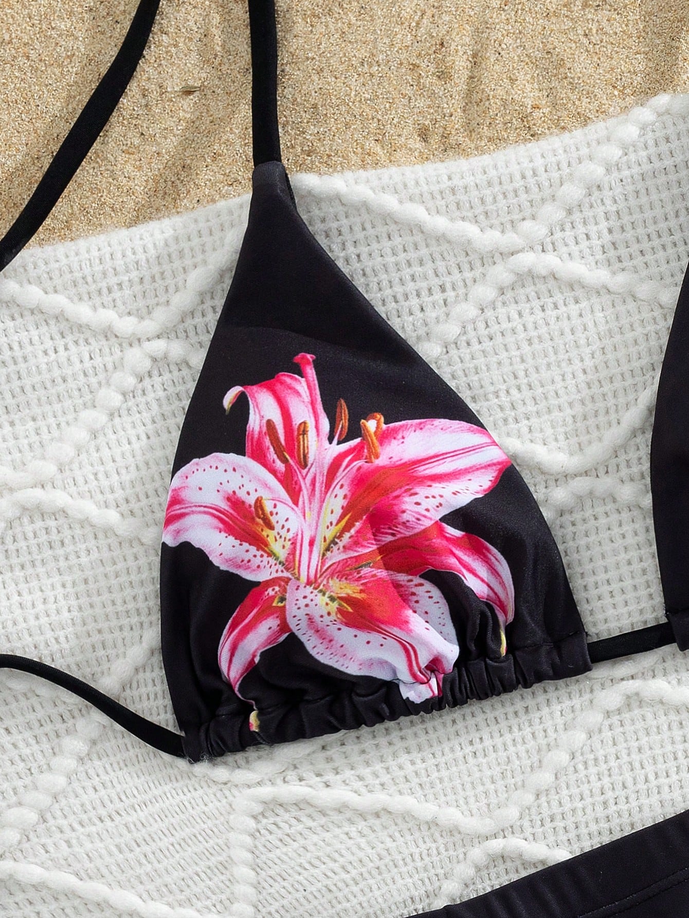 PEPPERMOLLY Fashionable Floral Swimwear: Black Backless Bikini Top +
