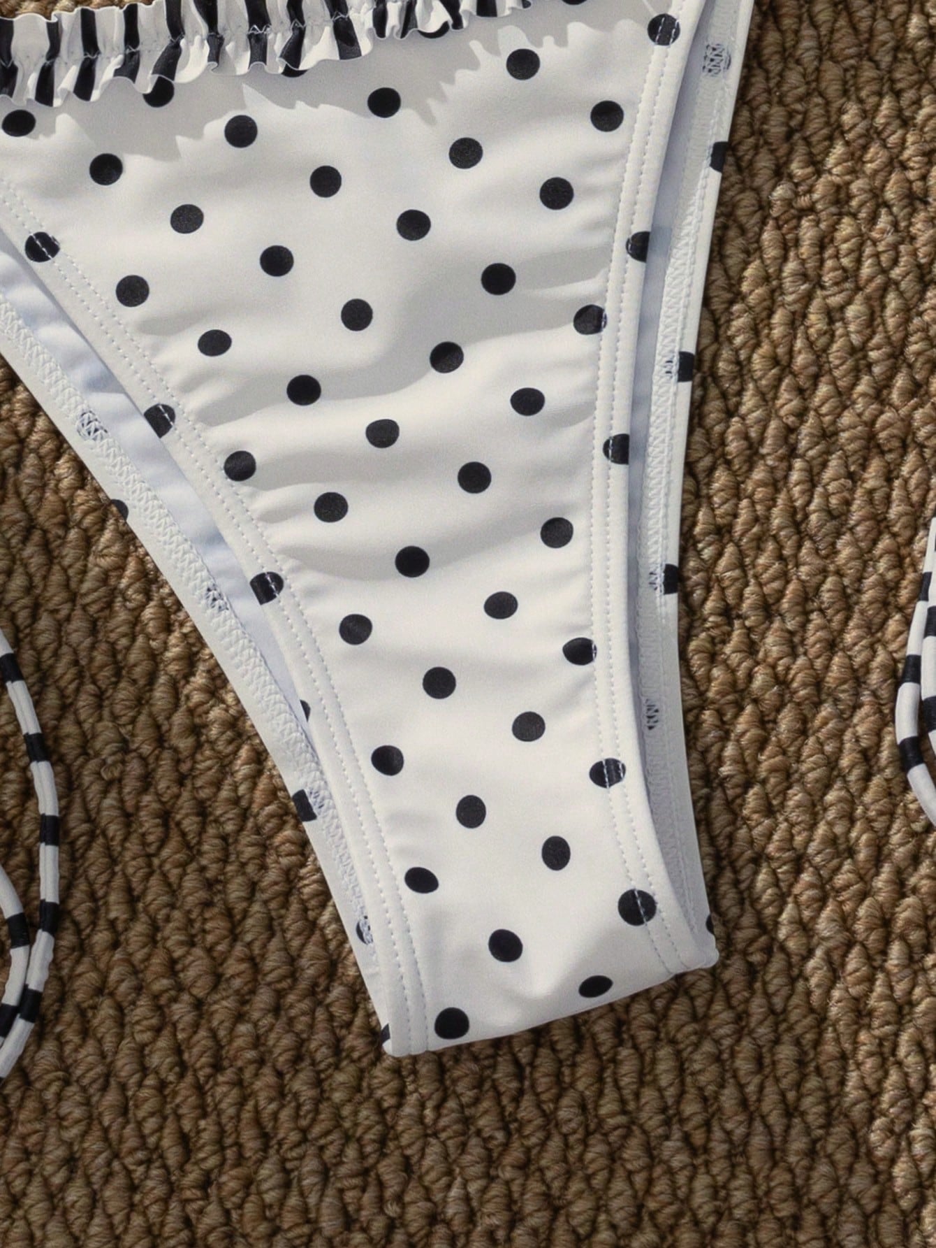 Women's Swimwear Bikini, Retro Polka Dot Gingham Fashionable Outfit OOTD /Going