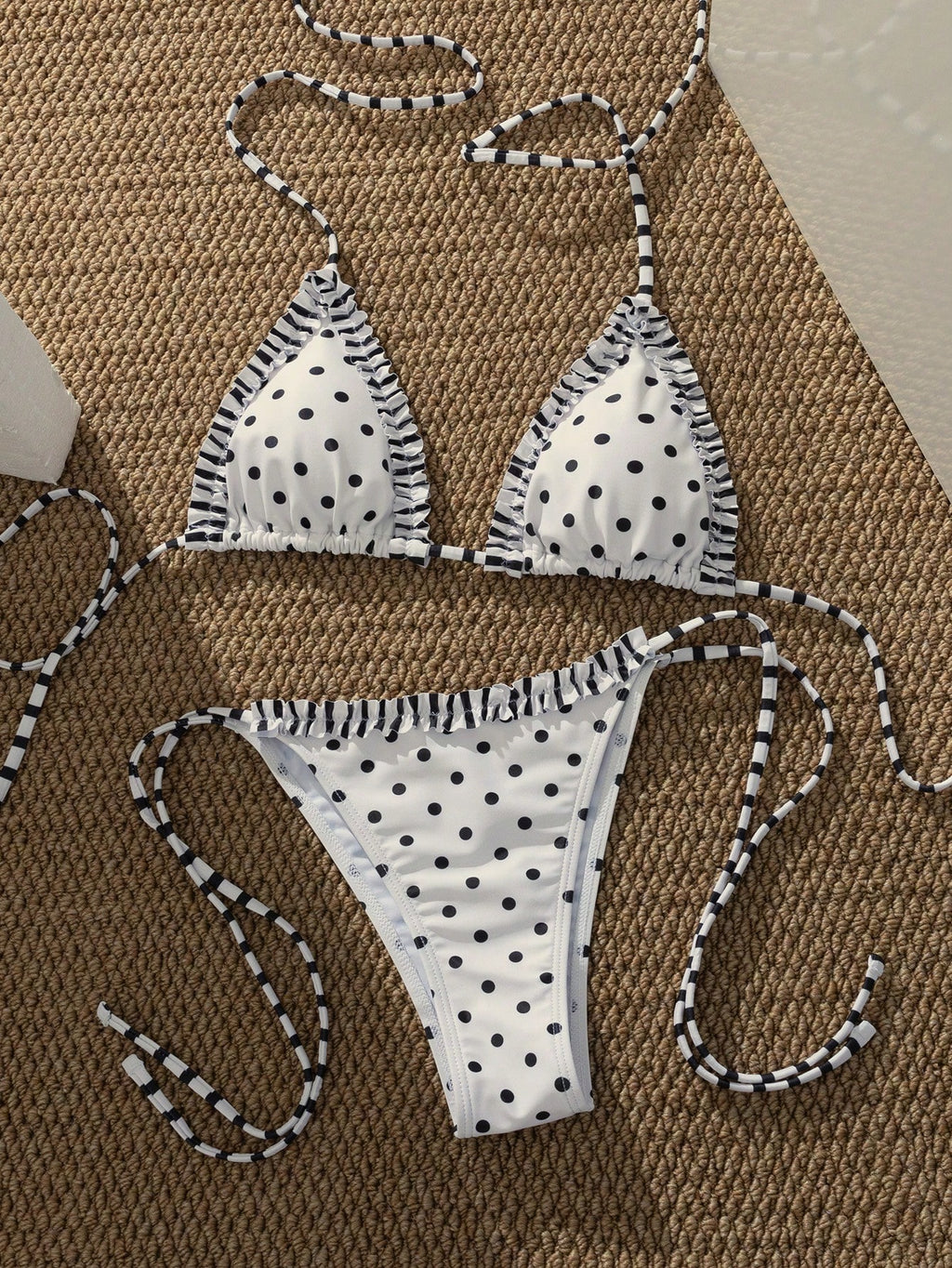 Women's Swimwear Bikini, Retro Polka Dot Gingham Fashionable Outfit OOTD /Going