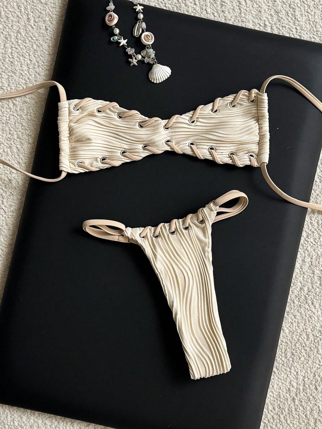 Swim 2025 New Women's Solid Color Sexy Bandeau Beach Vacation Casual Sexy Swimwe