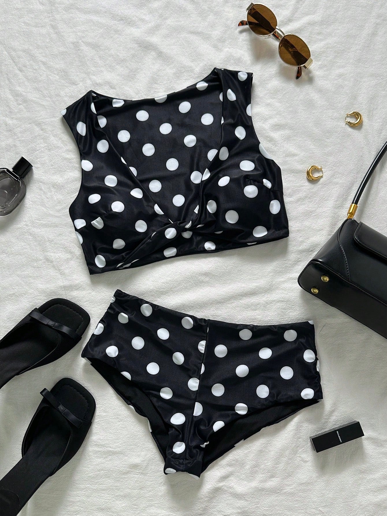 Swim Chiccia Sweetheart Neck Polka Dot Printed Soft Fabric Twist Cup Cute Bikini