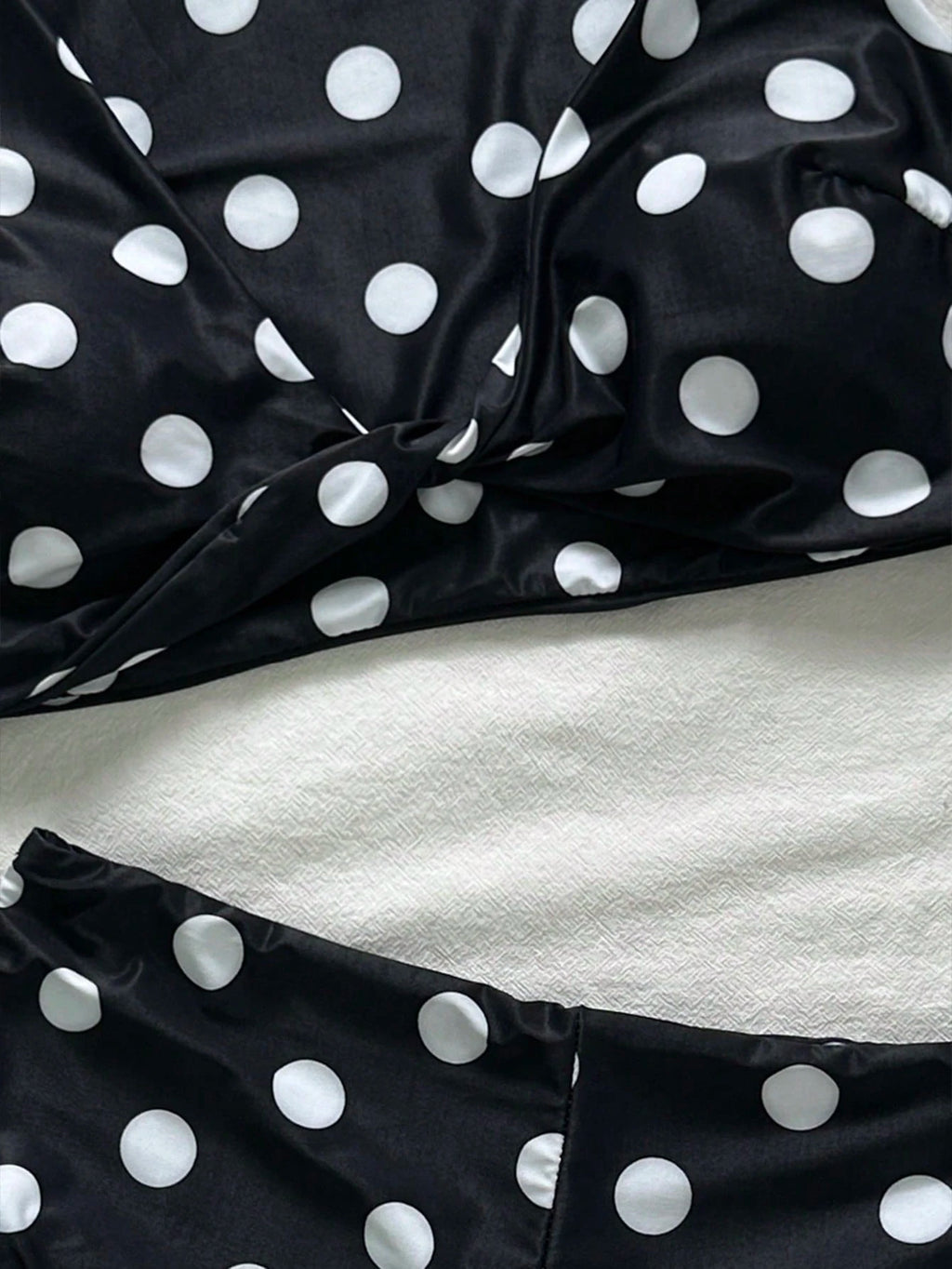 Swim Chiccia Sweetheart Neck Polka Dot Printed Soft Fabric Twist Cup Cute Bikini