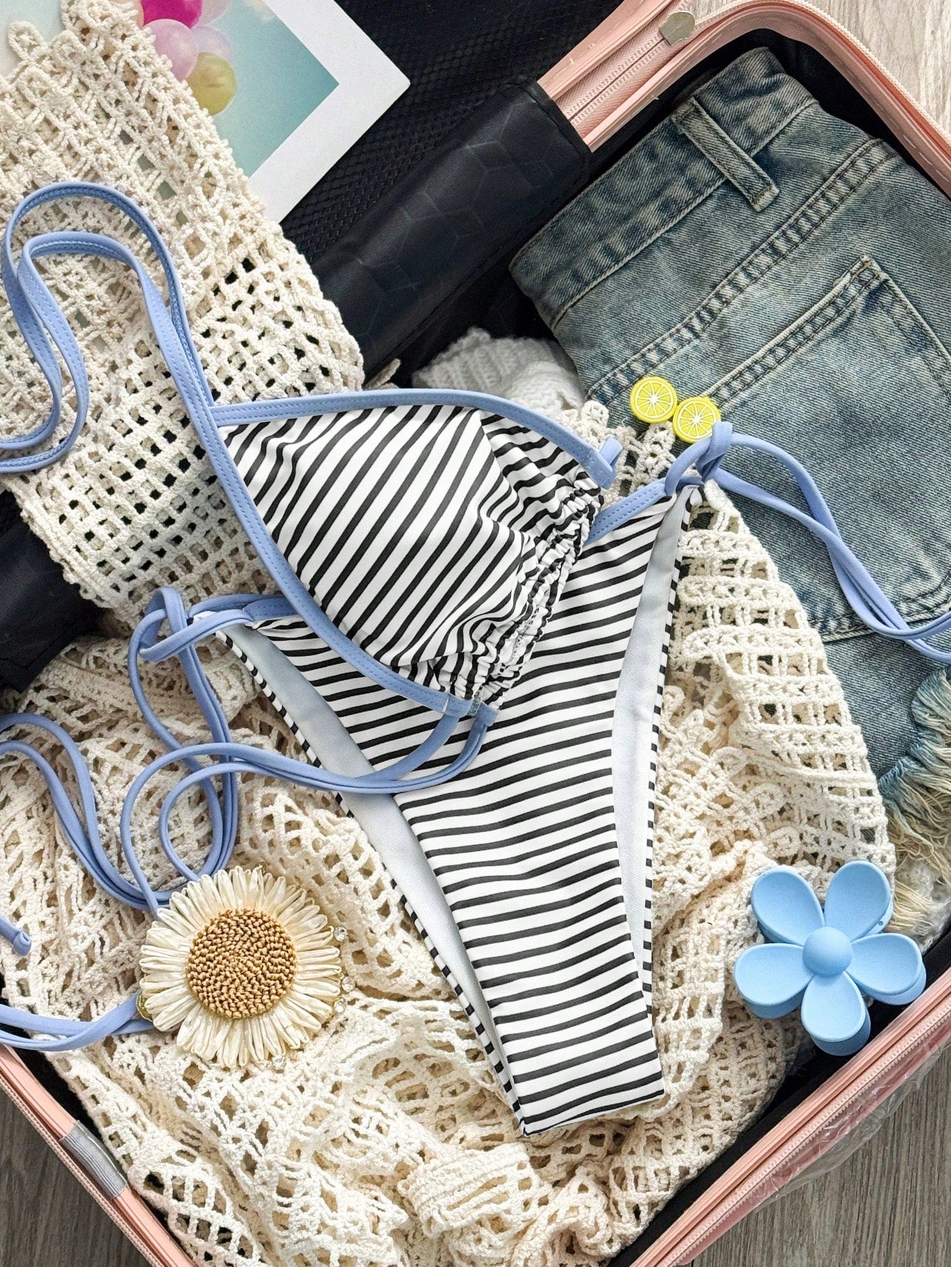 Sexy Summer Yellow Striped Print Patchwork Swimwear, Suitable For