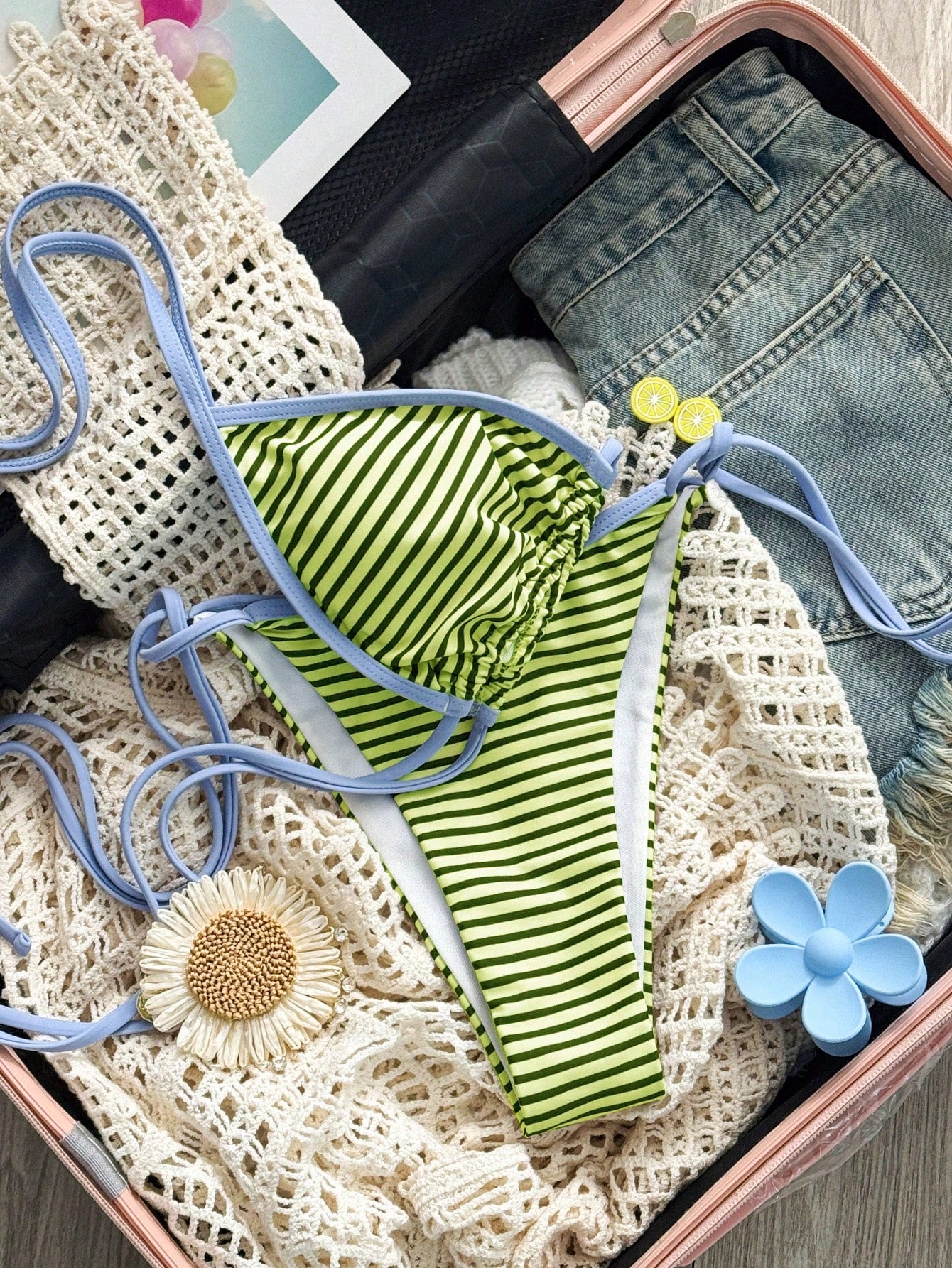 Sexy Summer Yellow Striped Print Patchwork Swimwear, Suitable For
