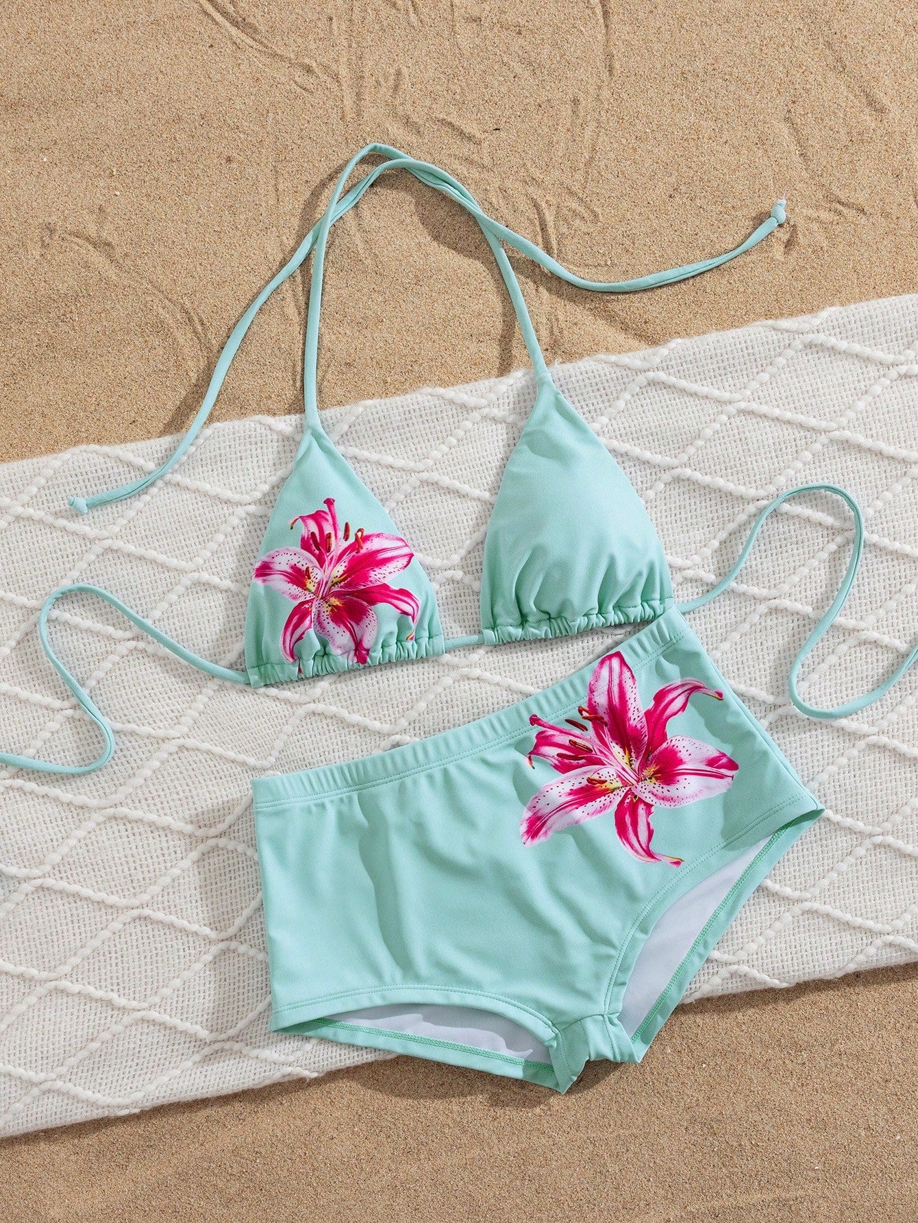 PEPPERMOLLY Fashionable Floral Swimwear: Black Backless Bikini Top +