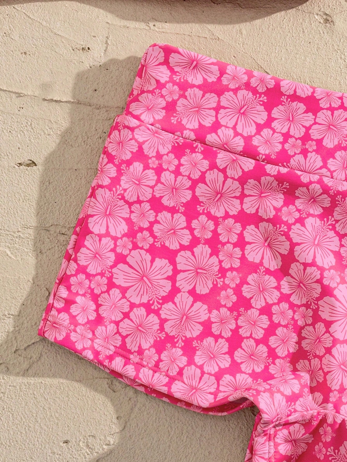 Women's Floral Print Bikini Set, Crop Top And Shorts, Fashionable