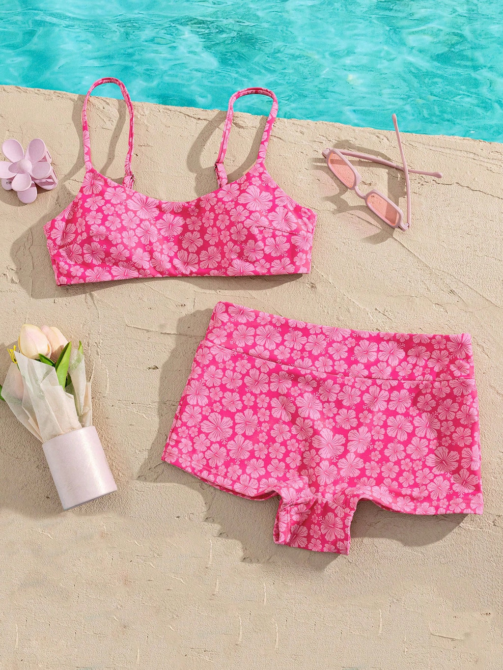 Women's Floral Print Bikini Set, Crop Top And Shorts, Fashionable