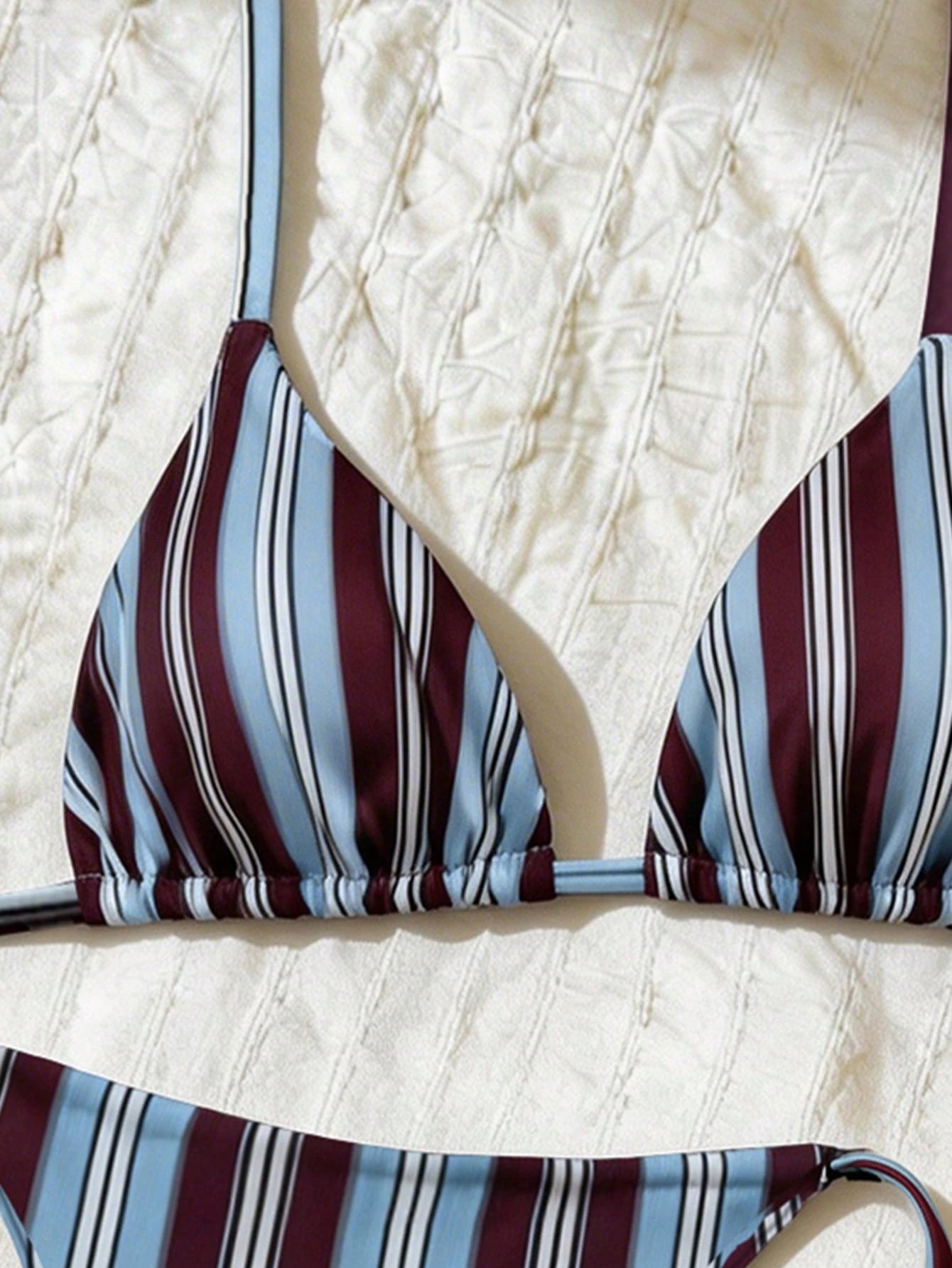 Elavelle 3pcs Women's Random Print Halter High Cut Bikini Set,
