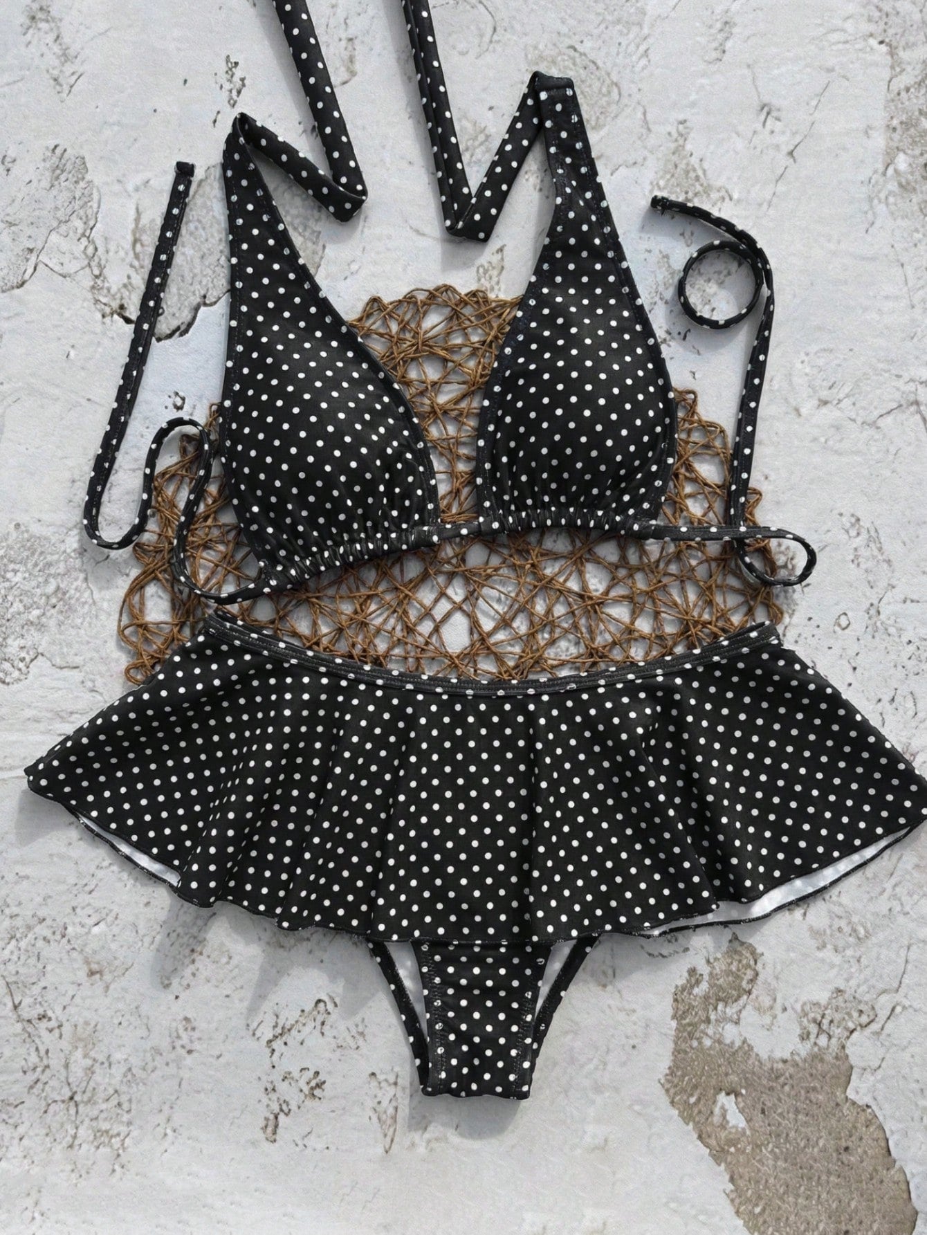 Women's Elegant Plaid Swimsuit Set With Ruffle Details, Suitable For