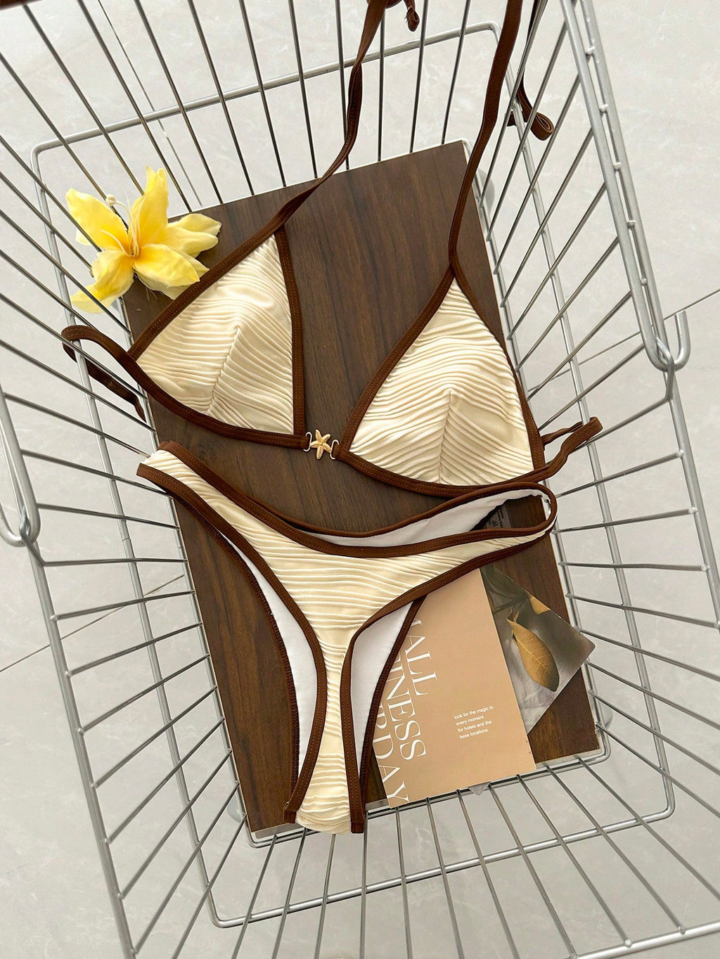 Swim Vcay Spring/Summer Solid Color Triangle Wireless Halter Backless