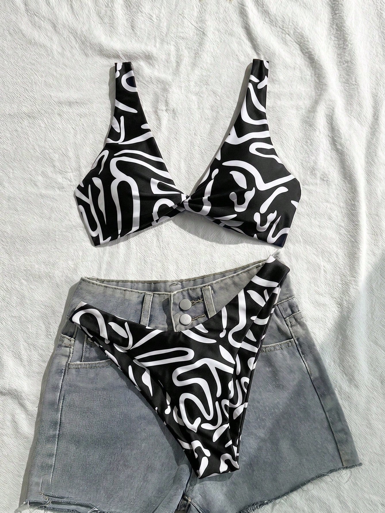 Swim Vcay Women Fashion Blue Floral Print Separate Swimwear Set, Sexy