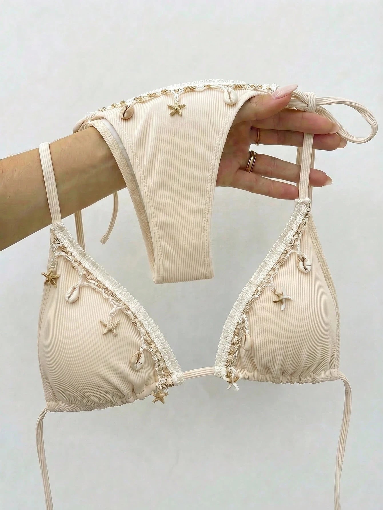 Bikinx Women's Solid Color Satin Ribbon & Shell Decor Triangle Cup