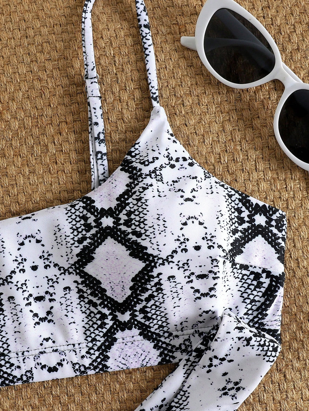 Leopard Print Backless Halter Sexy 2 Pieces Swimwear For Women
