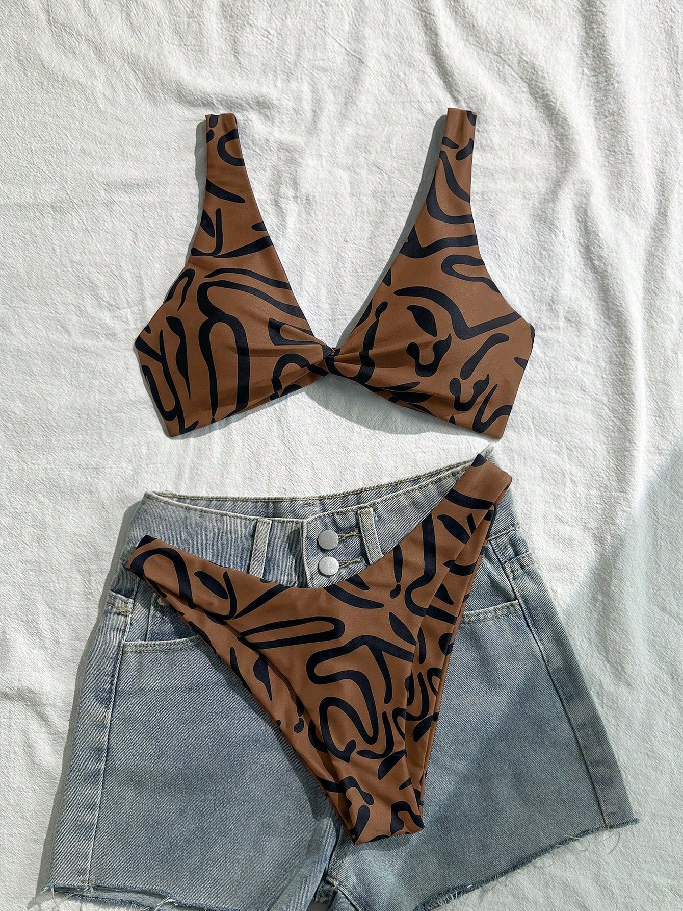 Swim Vcay Women Fashion Blue Floral Print Separate Swimwear Set, Sexy