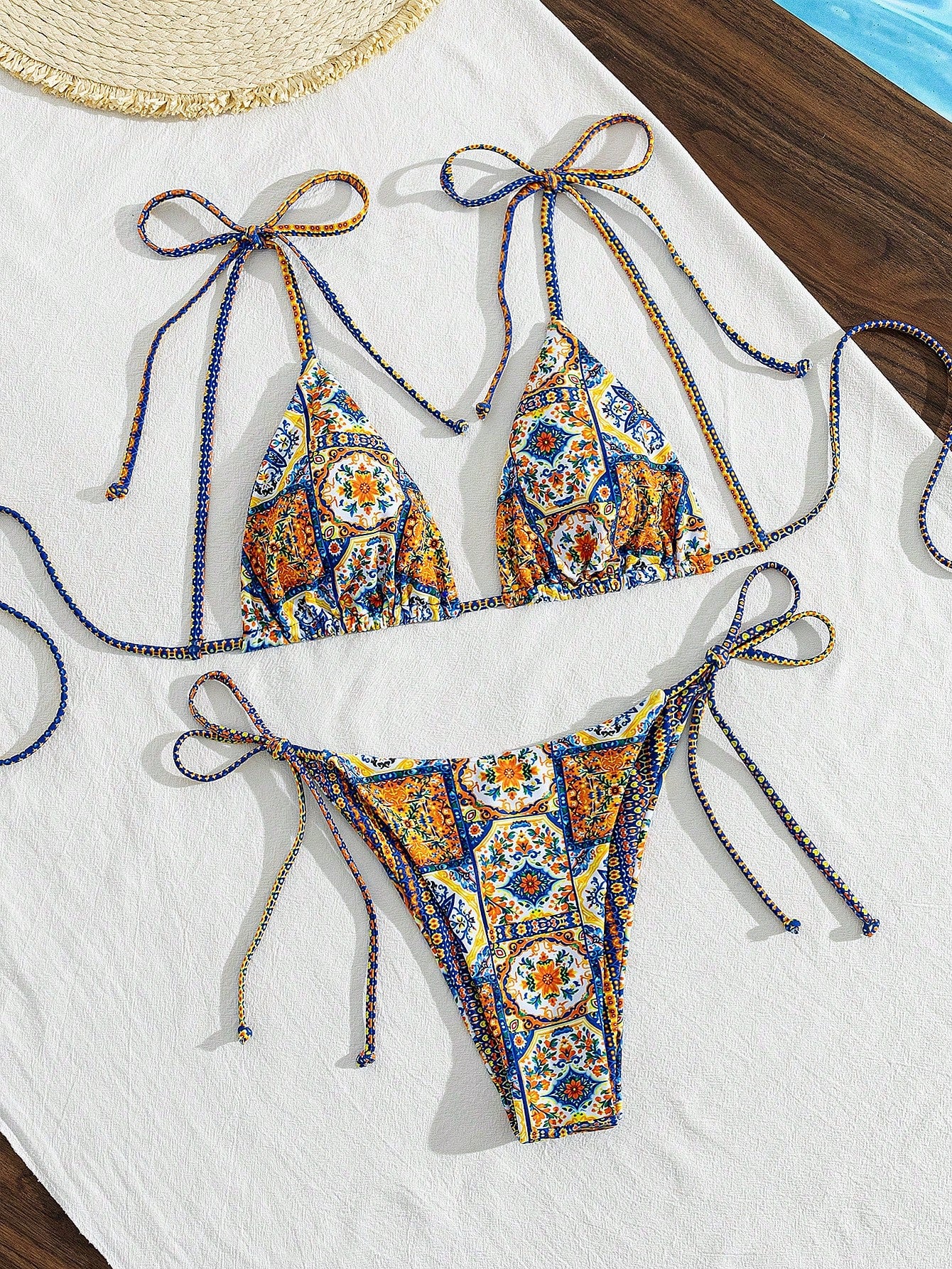 2pcs/Set Women's Cute Random Floral Reversible Camisole Swim Top And