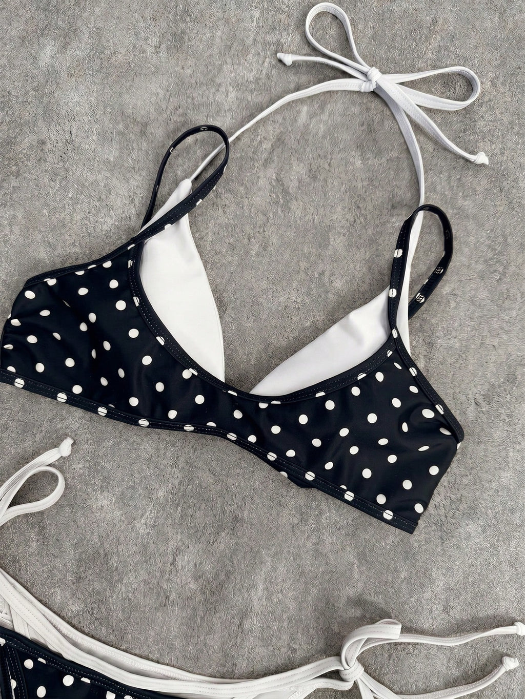 2026 Women's Swimwear Set, Polka Dot Contrast Color Halter Sexy Backless Bikini