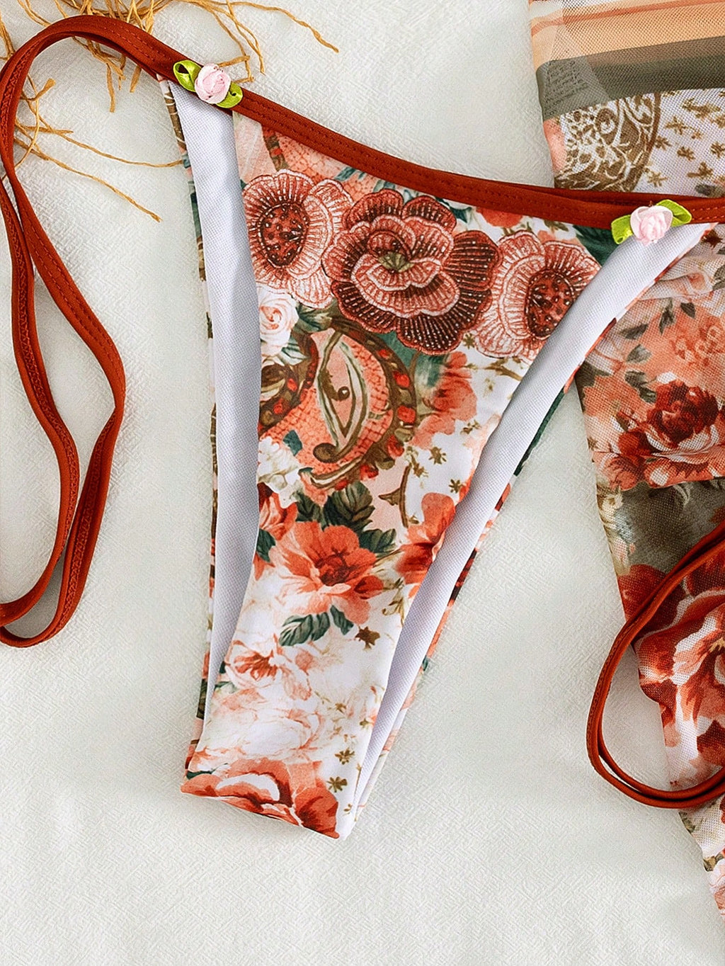Onefish 2026 Women's Bikini Set, Elegant Floral Print Halter Tie Sexy