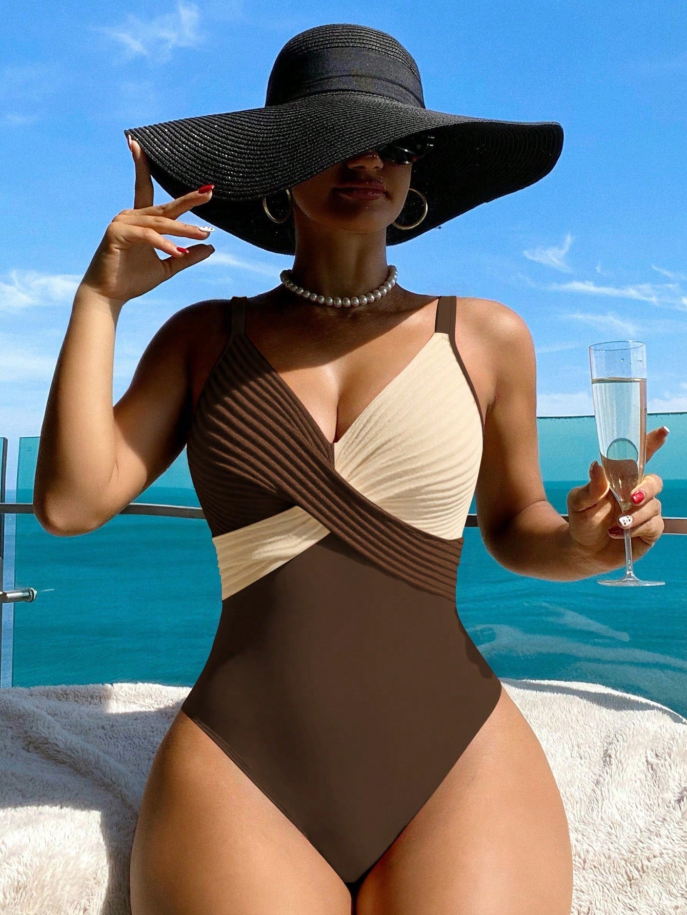 Swim Lushoire 1pc Striped Special Fabric Crisscross Front One-Piece