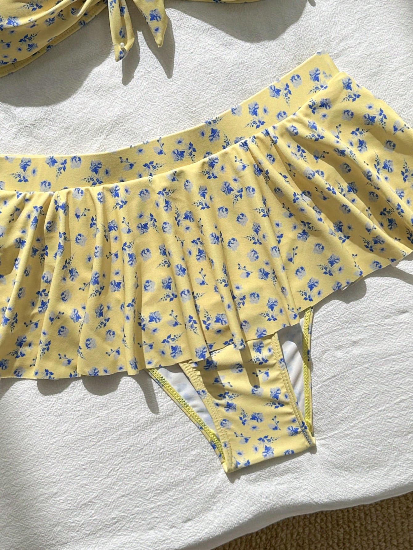 Swim Mod Summer Beach Floral Print Front Knot & Ruffle Trimmed Bikini Set - image 8