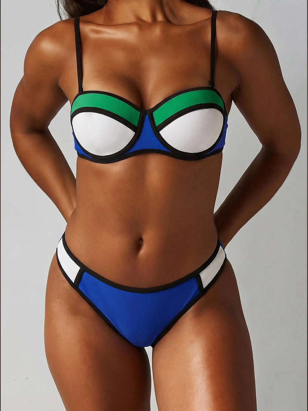 MISSGUIDED Beach Color Block Bikini Set With Geometric Pattern