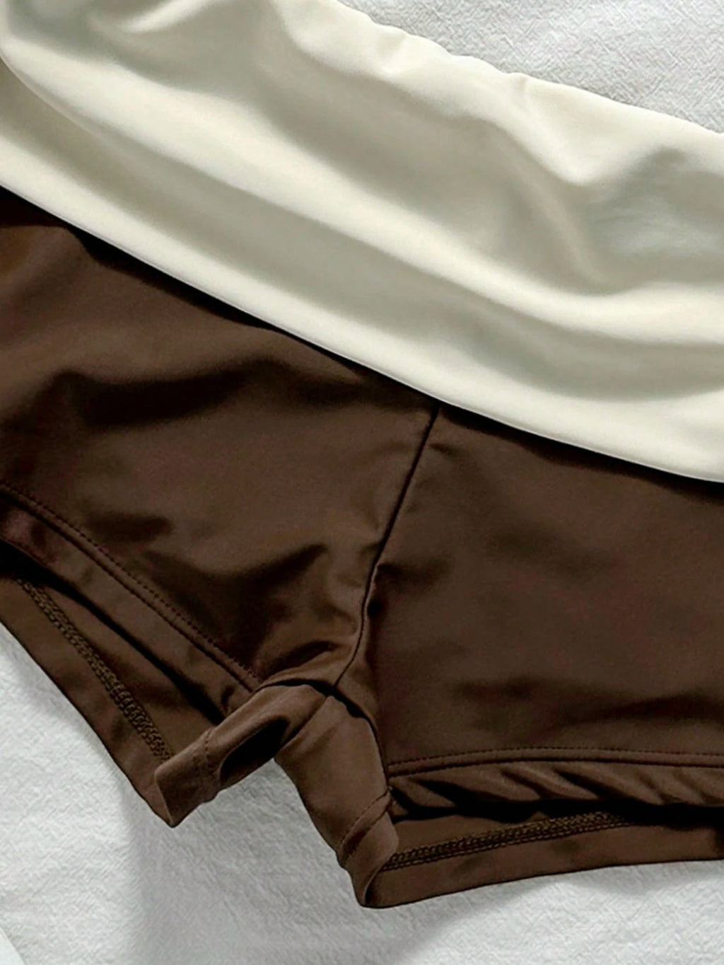 Elavelle Color-Blocked Bikini Set Consisting Of A Neck-Girdle