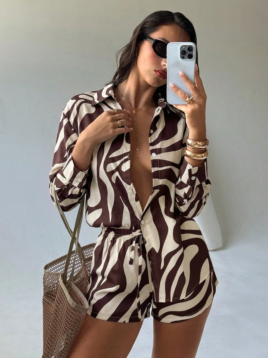 Aloruh Women's Striped Chiffon Cover Up & Shorts Set,Loose Casual Cream Summer M