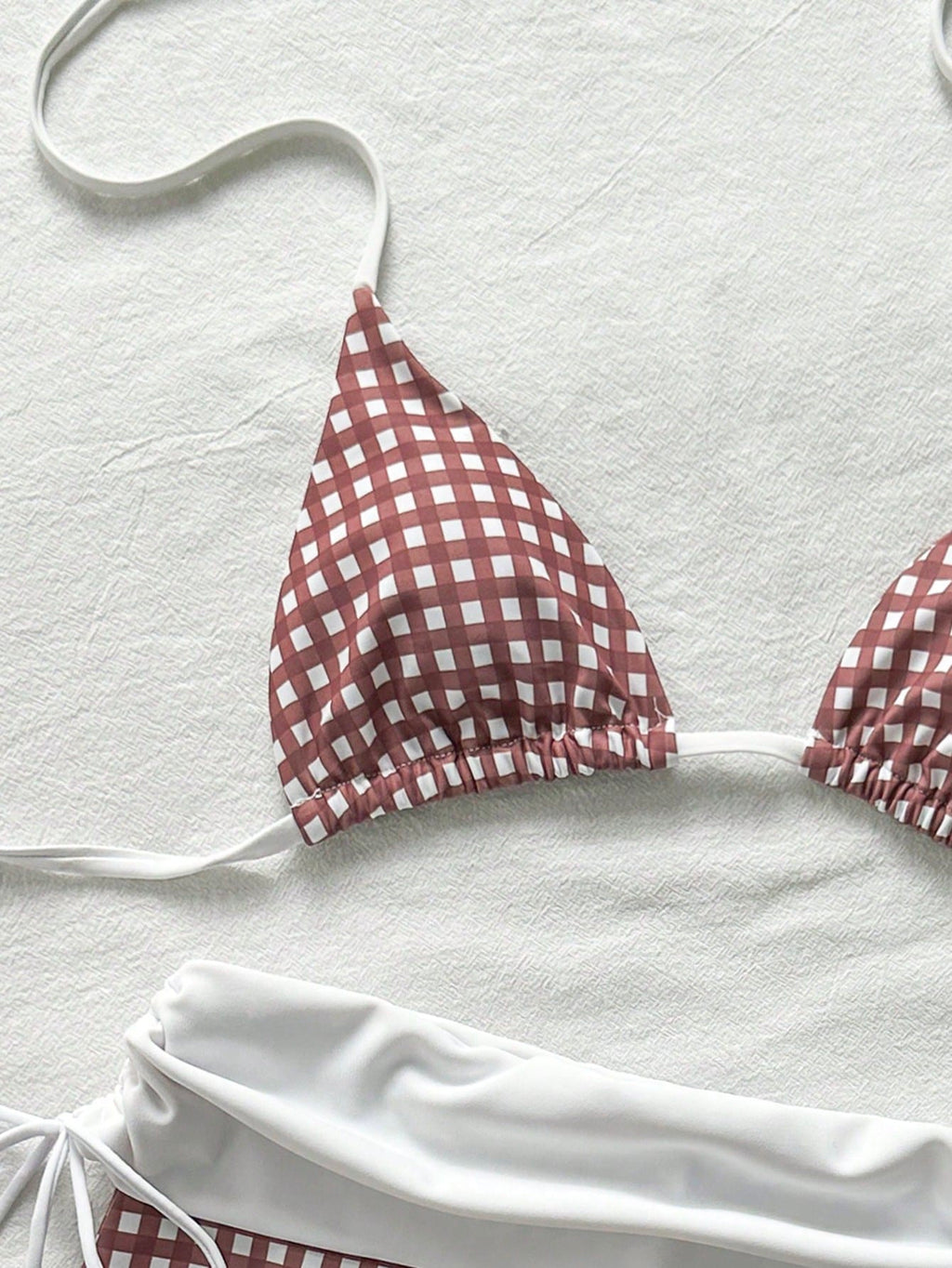 Elavelle Color-Blocked Bikini Set Consisting Of A Neck-Girdle