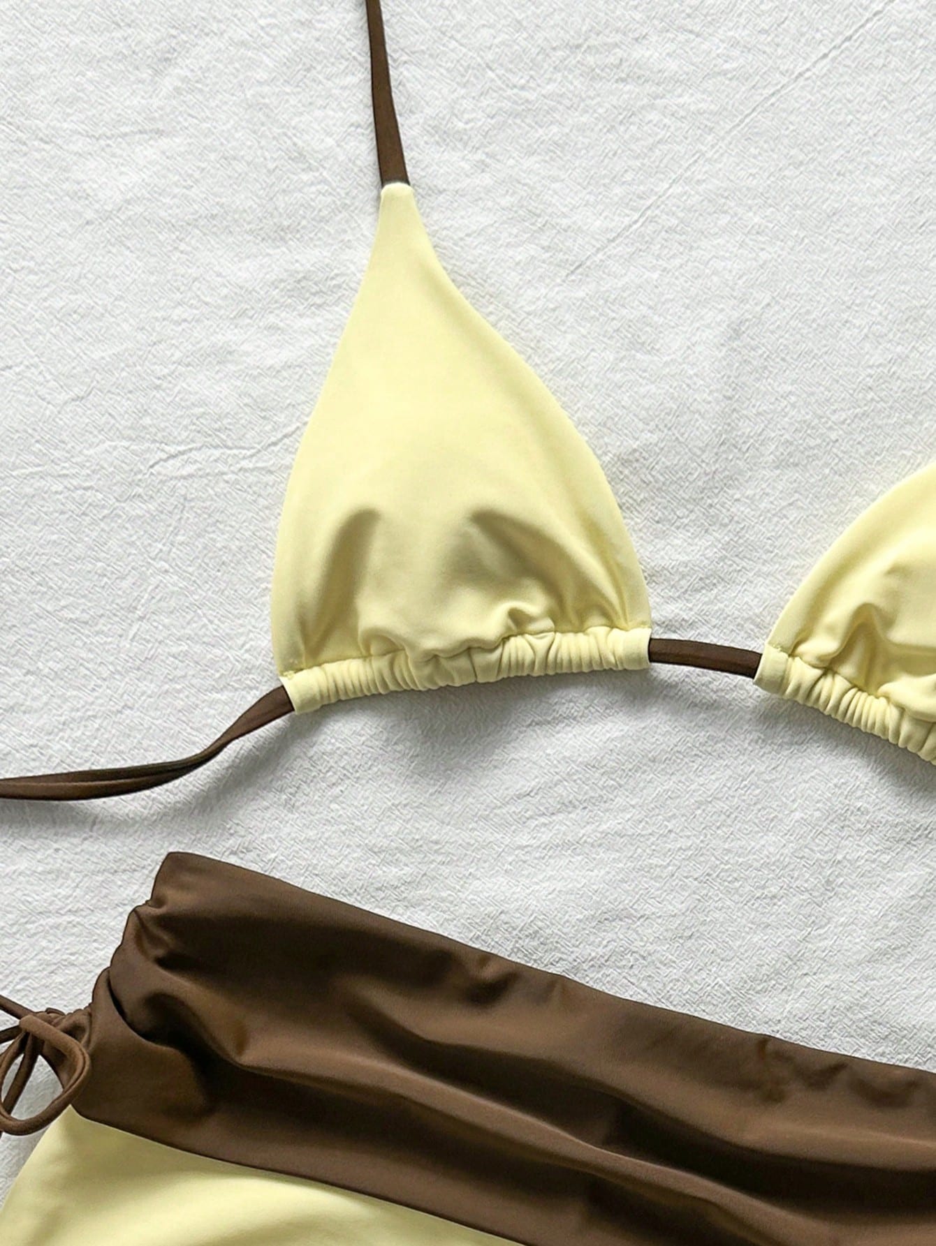 Elavelle Color-Blocked Bikini Set Consisting Of A Neck-Girdle